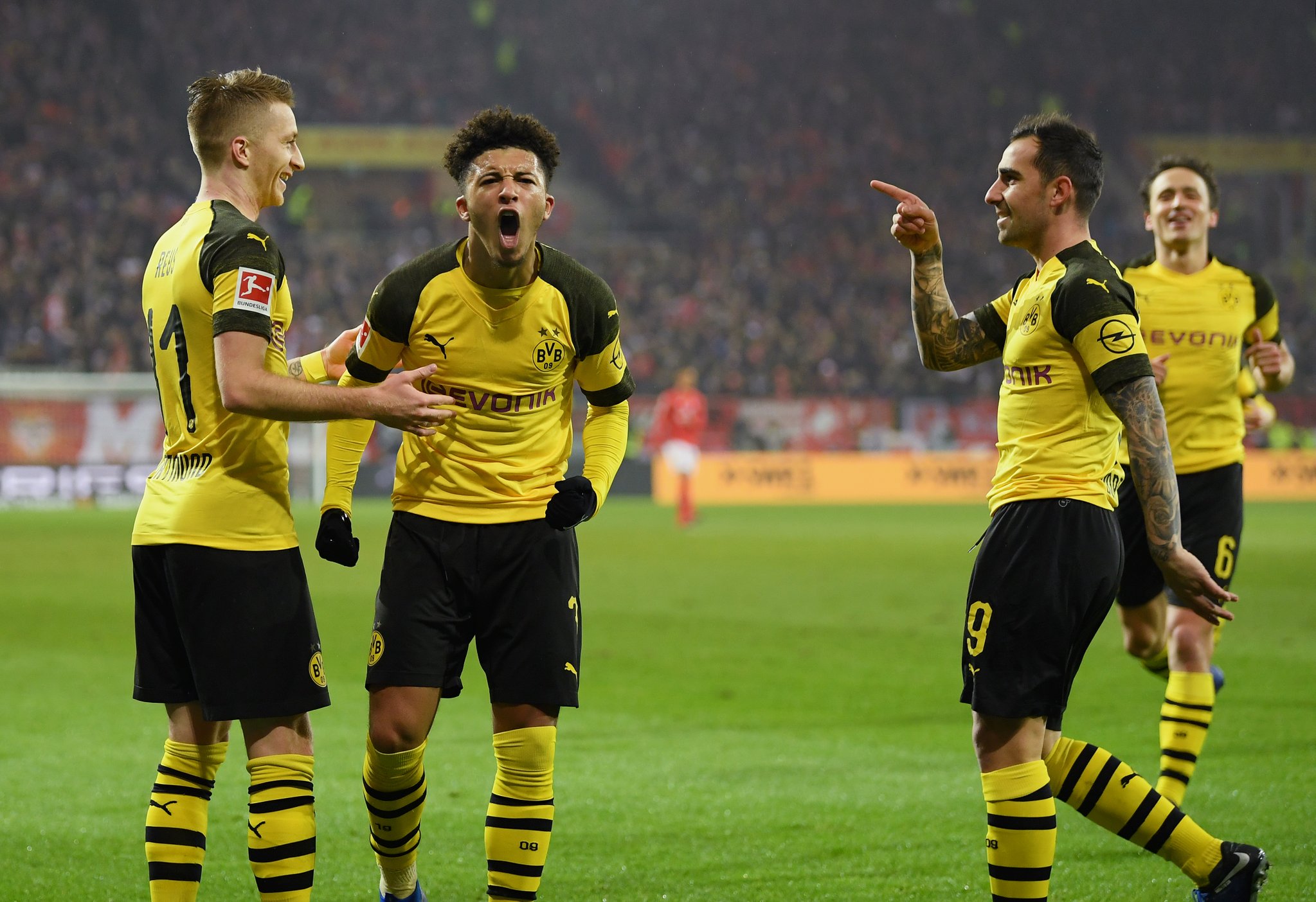 半自动铝条折弯机